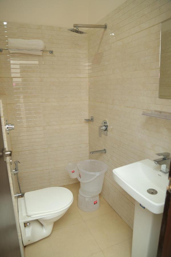 Hotel Golden Dreams 阿姆利则 外观 照片