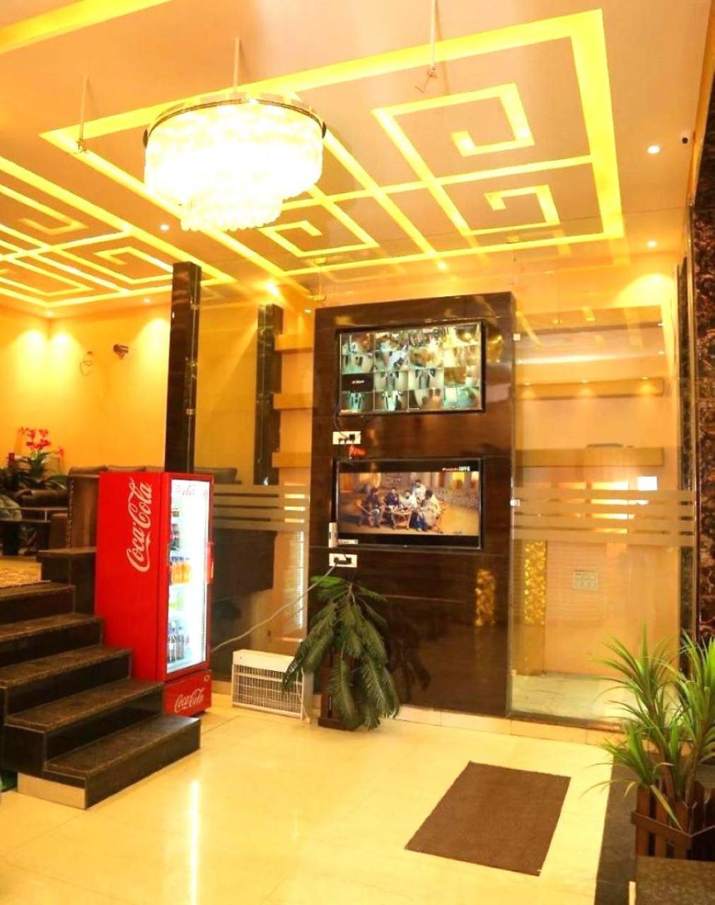 Hotel Golden Dreams 阿姆利则 外观 照片