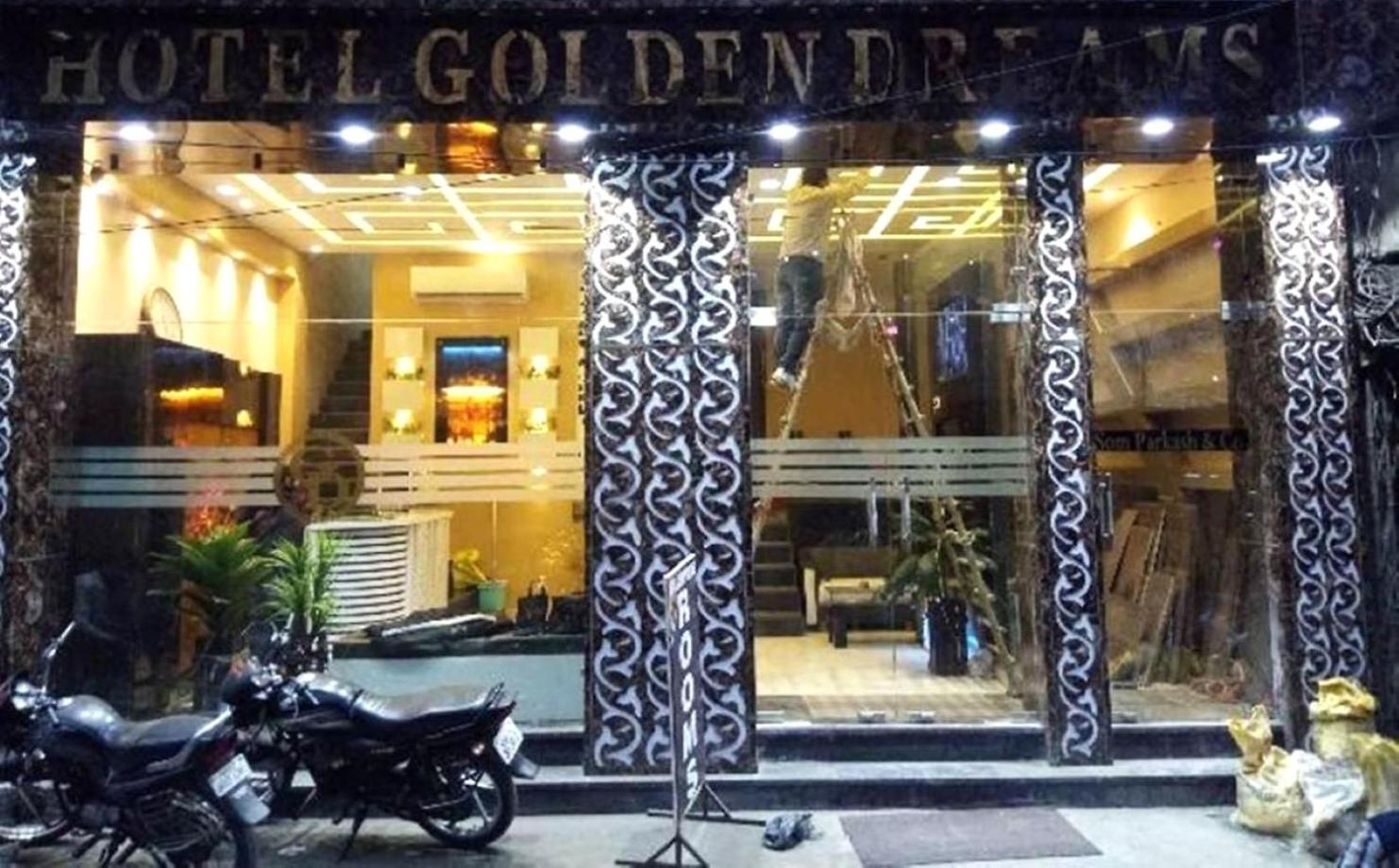 Hotel Golden Dreams 阿姆利则 外观 照片